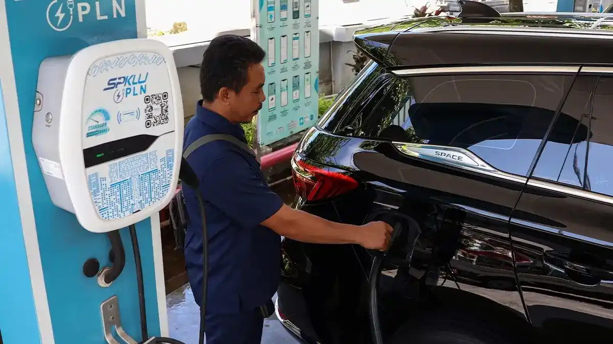 Penjualan Mobil Listrik Naik 18,27 Persen pada Oktober 2025