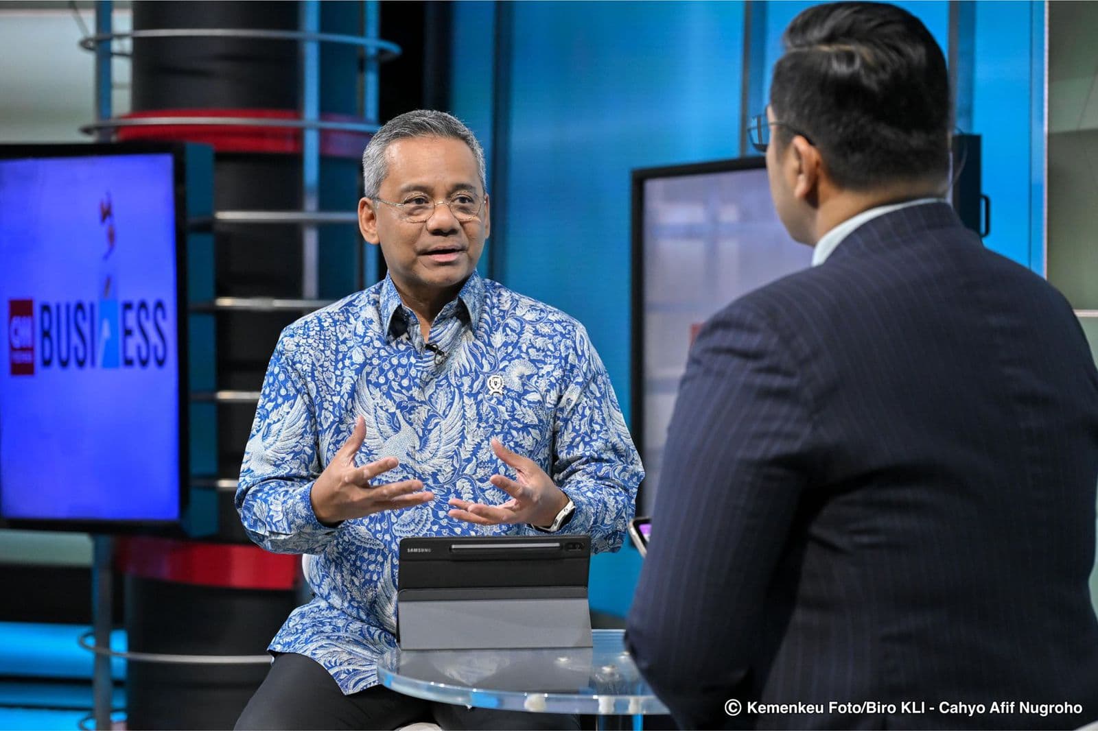 Wakil Menteri Keuangan Suahasil Nazara berbicara pada konferensi pers