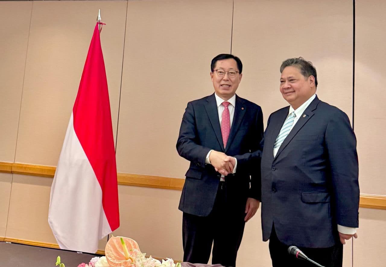 Airlangga Apresiasi Investasi Lotte Chemical Rp62 Triliun