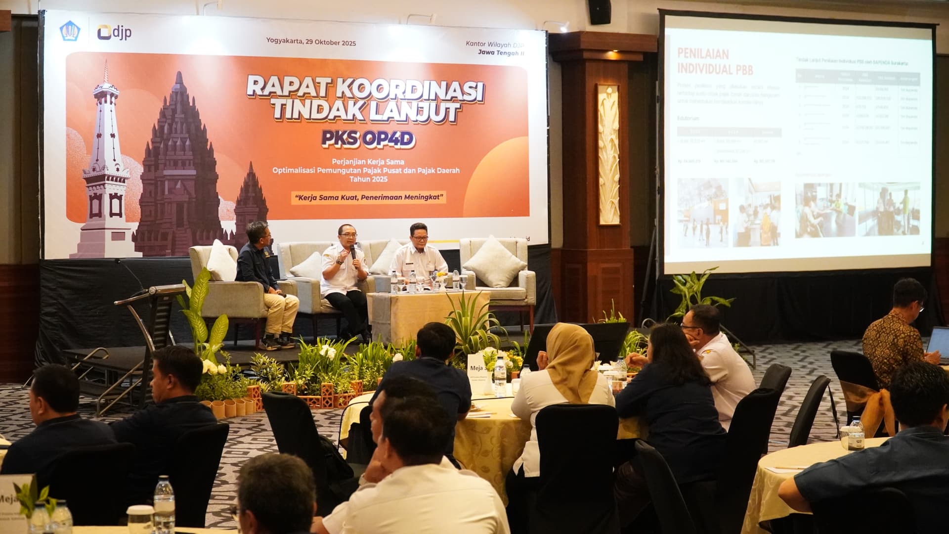 Photo of DJP Central Java II officials during coordination meeting