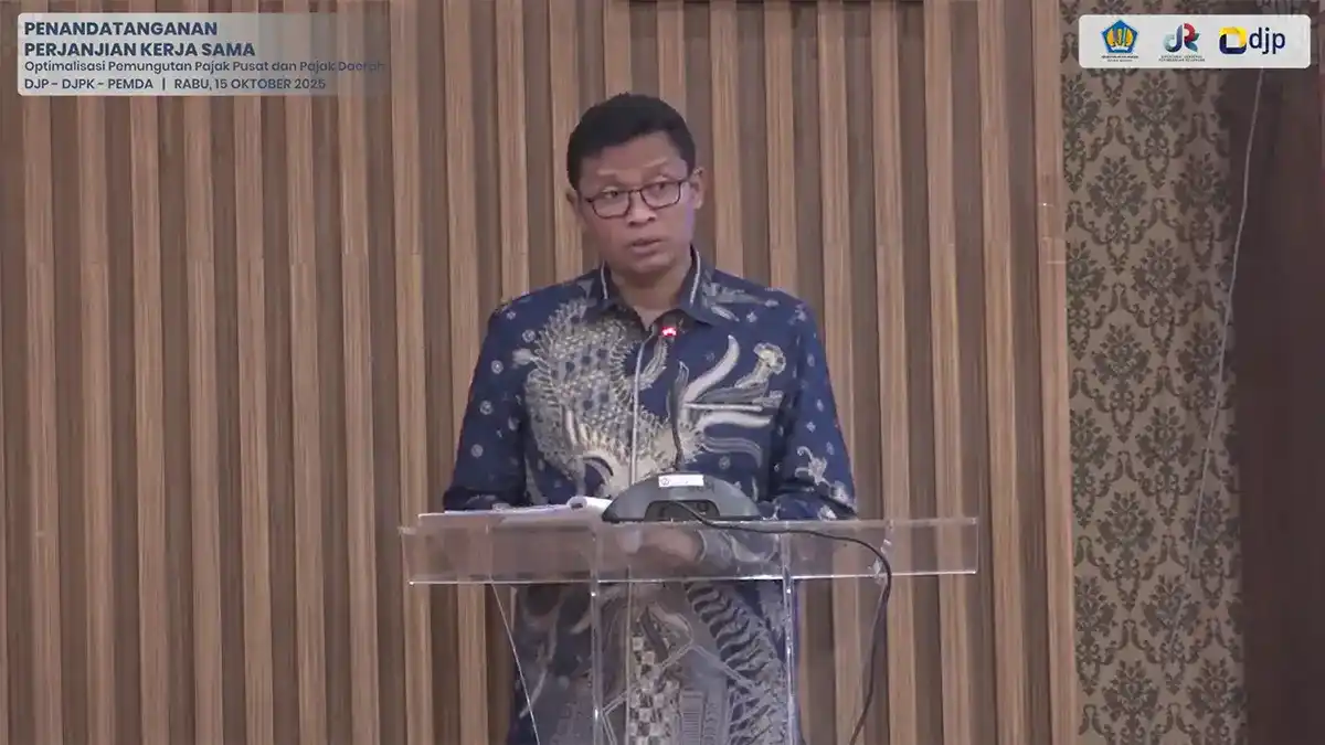 Signing ceremony of tax data sharing agreements between DJP, DJPK and local governments in Jakarta