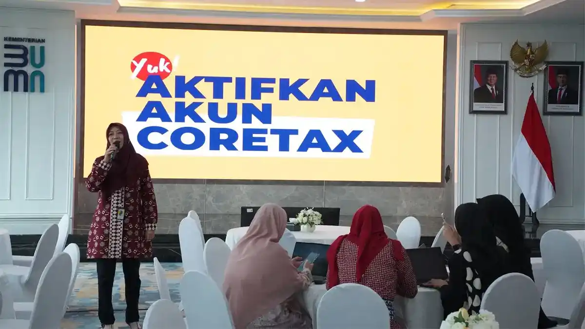 Pegawai BP BUMN mengaktifkan akun Coretax