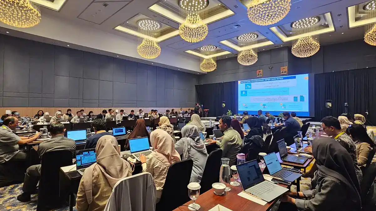 Tax Forum PLN Group 2025 in Bandung with tax officials