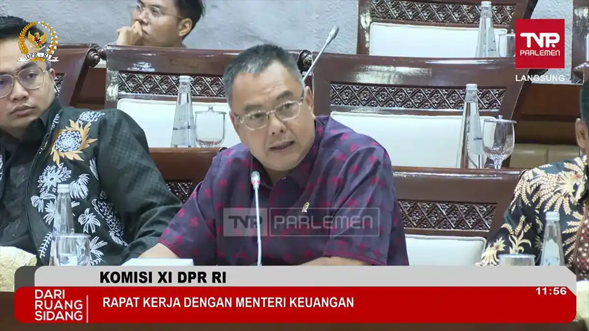 Illustration of DPR member discussing SP2DK surge