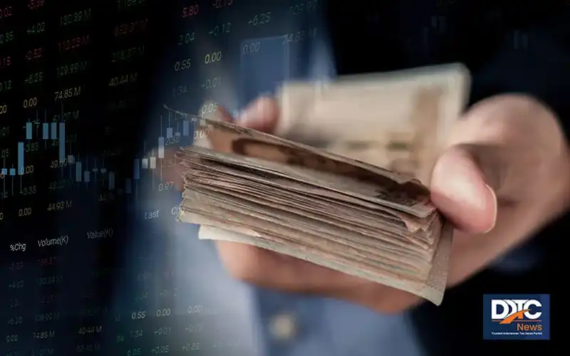 Bangladesh tax authority staff presenting new online VAT refund module