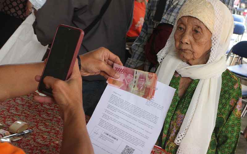 Pejabat pemerintah membahas pencairan BLT tambahan