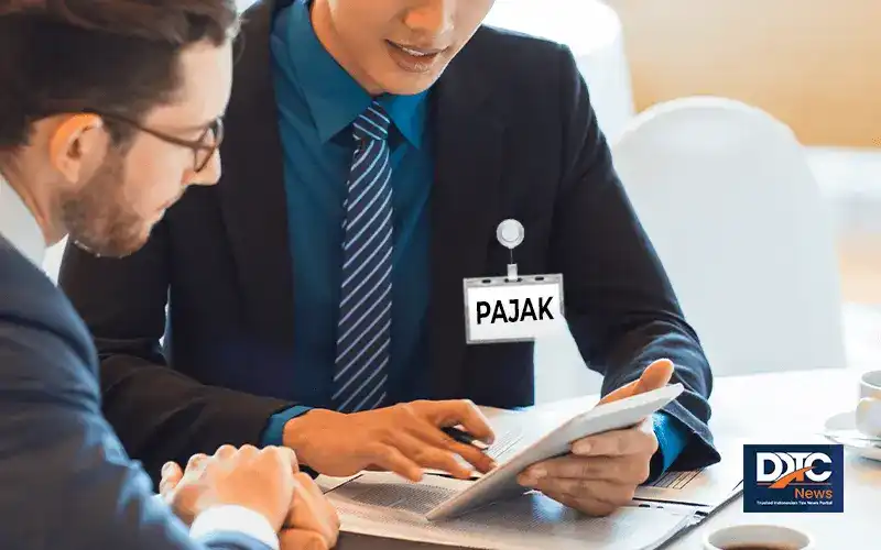 Tax compliance criteria influencing invoice access