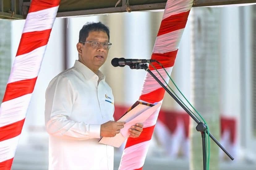 Menteri Keuangan Purbaya Yudhi Sadewa berbicara pada upacara Hari Oeang ke-79
